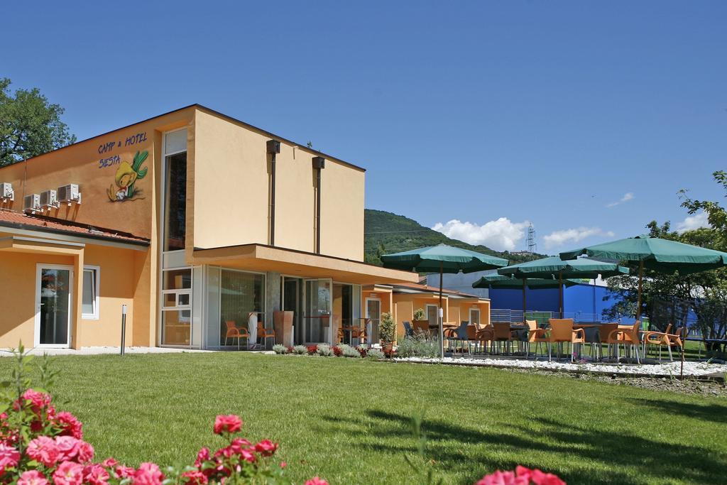 Garni Hotel Siesta ノヴァ・ゴリツァ エクステリア 写真